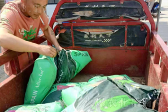 ��(f��)�Ϸʝq�r(ji��)���� �����@�׿�߶��M(j��n)�����ͷʅs�����Ј�(ch��ng)���G�G��